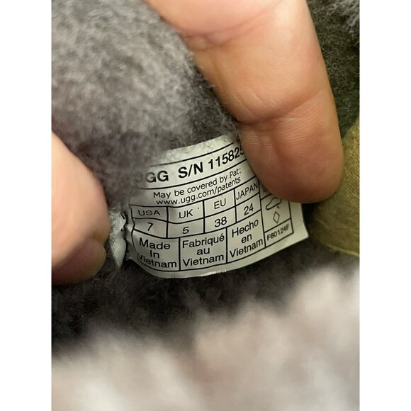 NEW UGG Black Suede Ansley Parc Fur Platform Winter Slip on Boot Size 7 - Picture 11 of 11